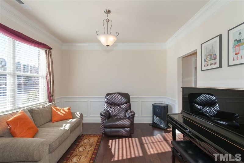 2041 Weston Green Loop, Cary, NC 27513