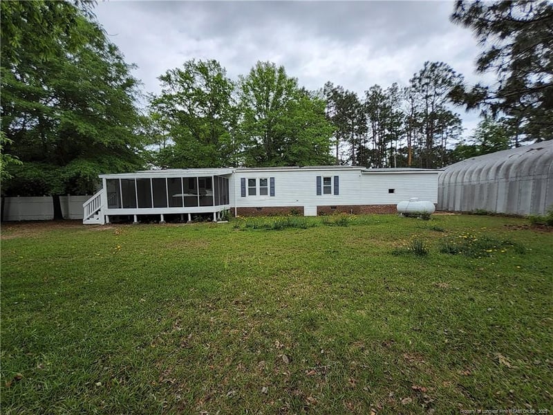 2043 Fennell Rd, Hope Mills, NC 28348