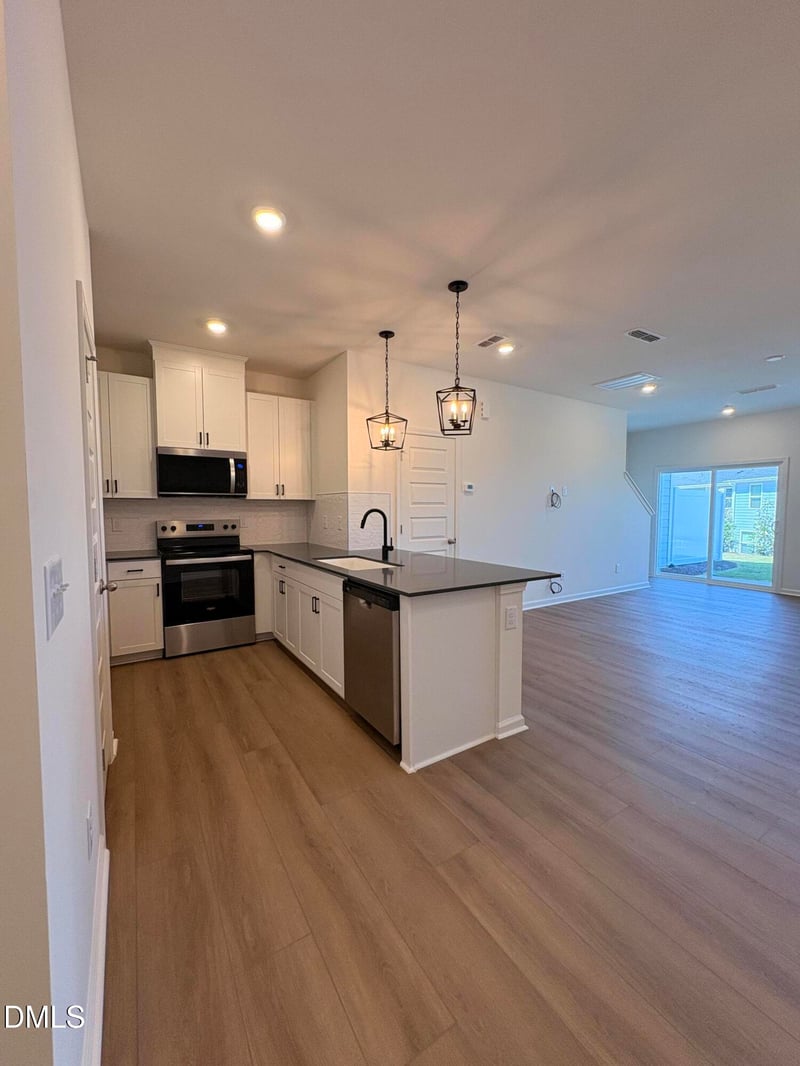 2043 Oakdale Dr, Durham, NC 27703