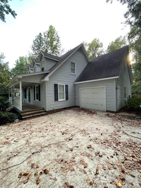 2043 Plantation Dr, Sanford, NC 27330