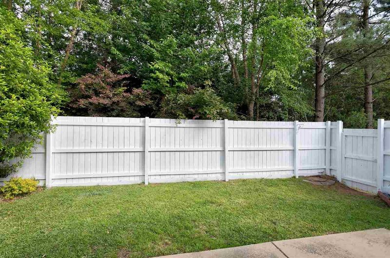 2043 White Pond Ct, Apex, NC 27523