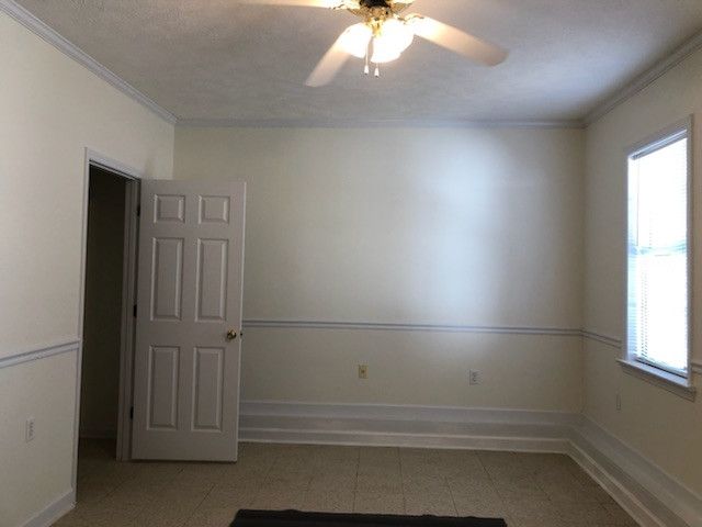 2044 Riddle Rd, Sanford, NC 27330
