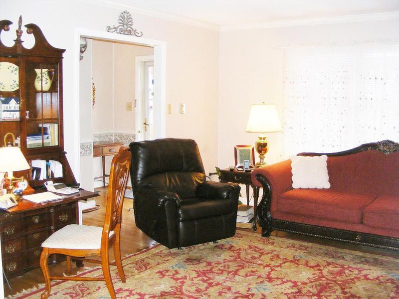 2044 Routh Rd, Burlington, NC 27217