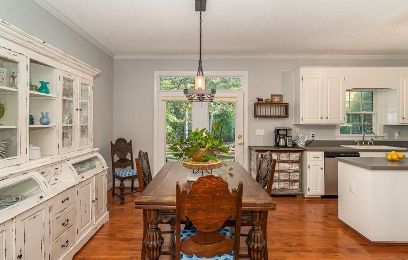 2044 Sherry Lynne Dr, Garner, NC 27529