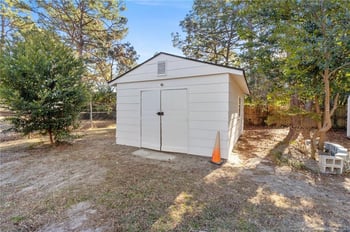 2045 Lakeridge Dr, Fayetteville, NC 28304