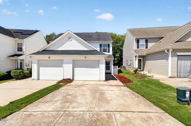 2045 Persimmon Ridge Dr, Raleigh, NC 27604