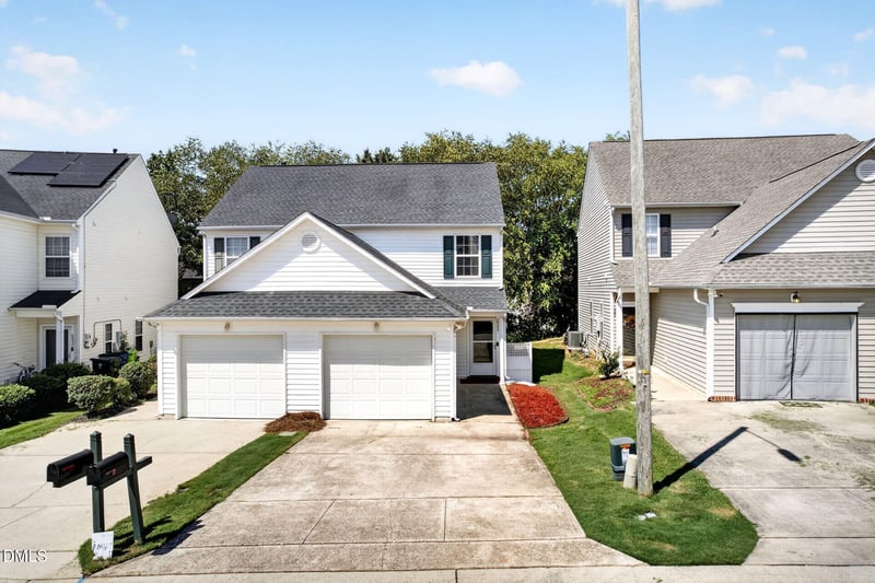 2045 Persimmon Ridge Dr, Raleigh, NC 27604