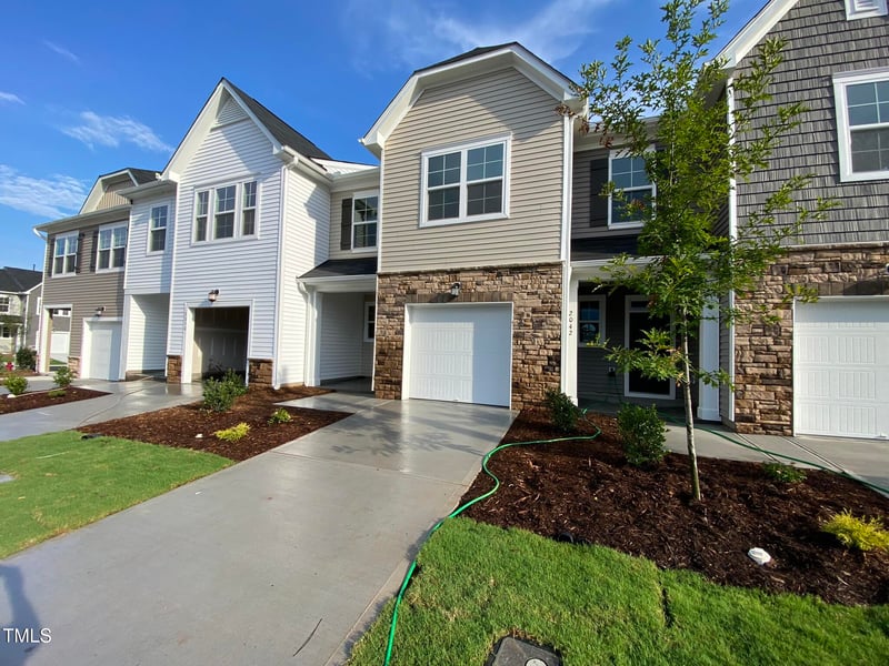 2046 Strickland Oak Way, Durham, NC 27703