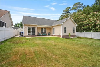 2048 Ivey Commons Rd, Fayetteville, NC 28306