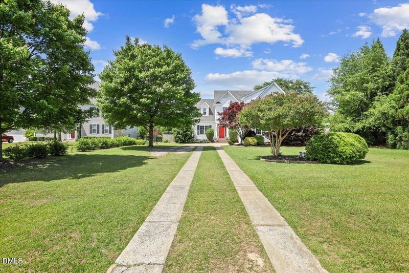 2049 Herbert Akins Rd, Fuquay Varina, NC 27526