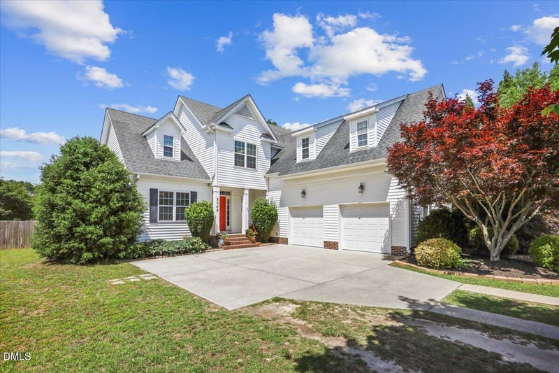 2049 Herbert Akins Rd, Fuquay Varina, NC 27526