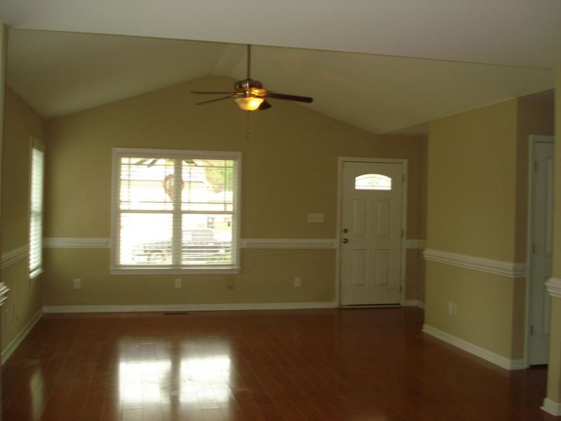 204B S Eastwood Dr, Benson, NC 27504