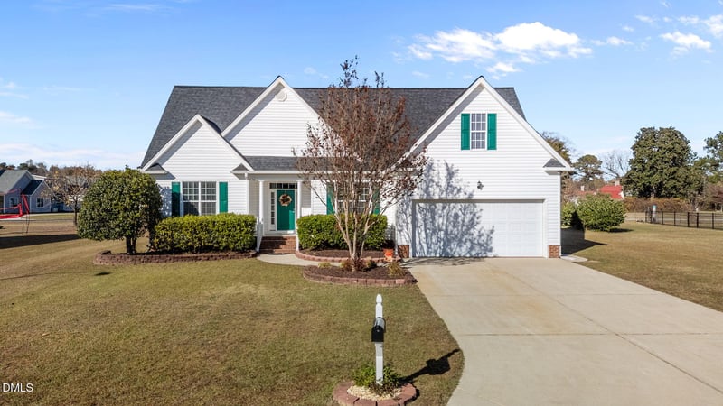 205 Atkins Place Cir, Fuquay Varina, NC 27526