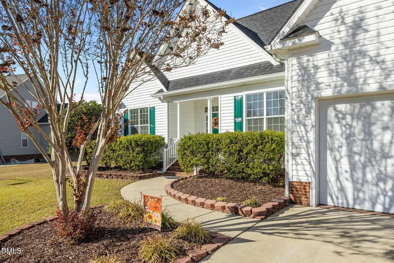 205 Atkins Place Cir, Fuquay Varina, NC 27526