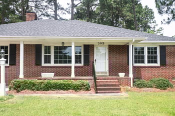 205 Augusta Ave, Benson, NC 27504