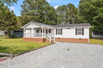 205 Austin St, Four Oaks, NC 27524