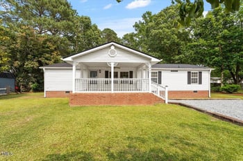 205 Austin St, Four Oaks, NC 27524