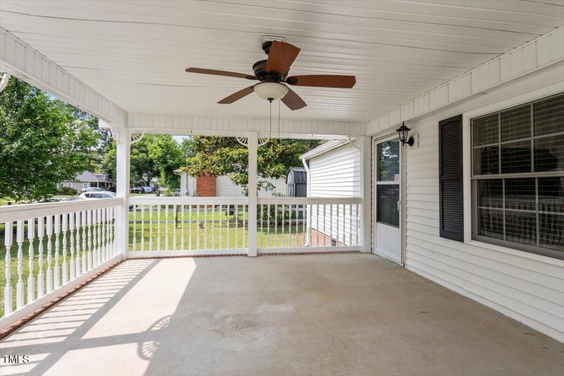 205 Austin St, Four Oaks, NC 27524