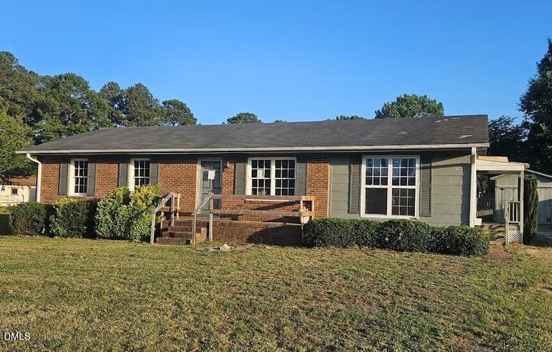 205 B St, Erwin, NC 28339