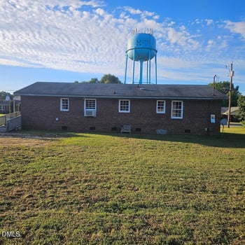 205 B St, Erwin, NC 28339