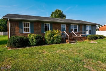 205 B St, Erwin, NC 28339