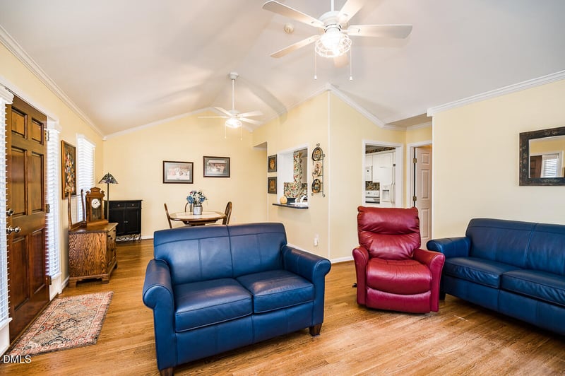 205 Beauregard Ln, Mebane, NC 27302