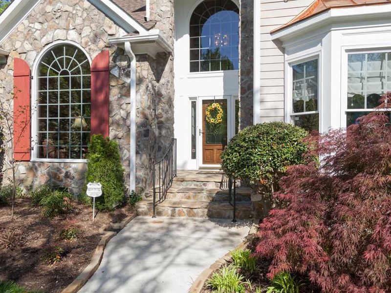 205 Benedetti Ct, Cary, NC 27513