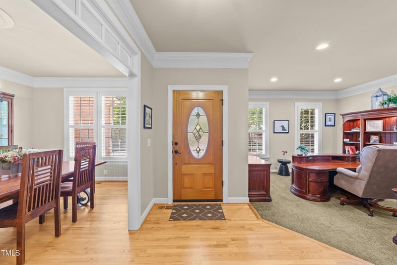 205 Benwell Ct, Cary, NC 27519
