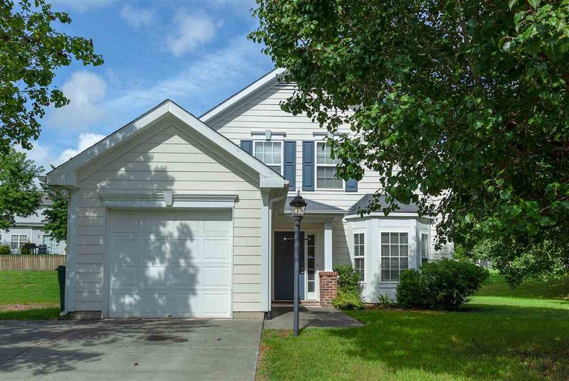 205 Bermuda Green Dr, Durham, NC 27703