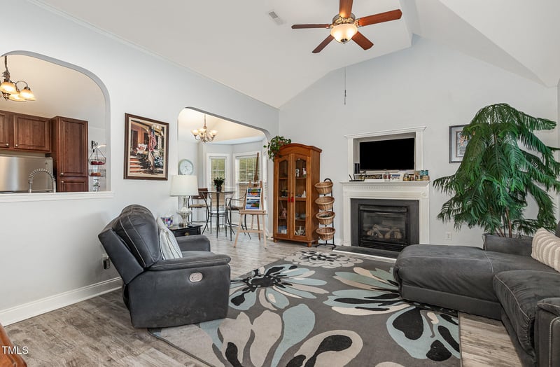 205 Braxcarr St, Holly Springs, NC 27540