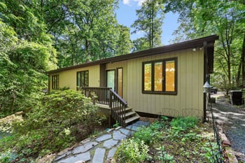 205 Bruton Dr, Chapel Hill, NC 27516