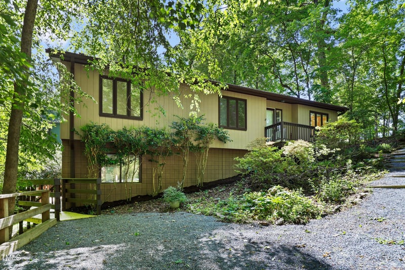 205 Bruton Dr, Chapel Hill, NC 27516