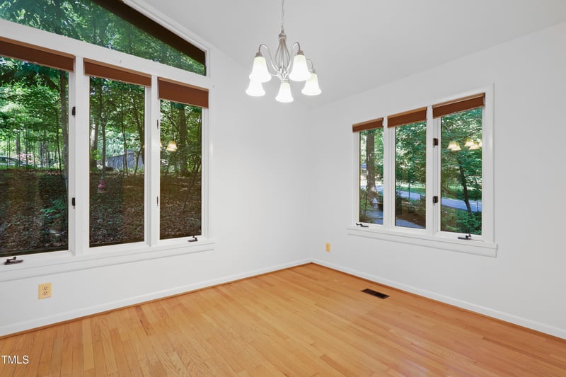 205 Bruton Dr, Chapel Hill, NC 27516