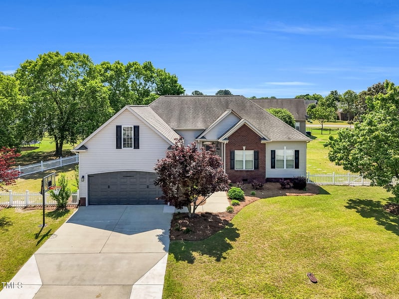 205 Carlyle Cir, Goldsboro, NC 27530