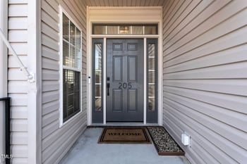 205 Carlyle Cir, Goldsboro, NC 27530