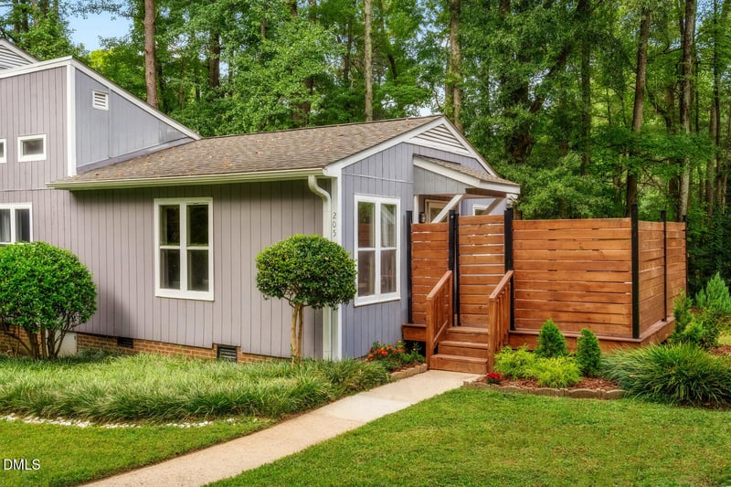 205 Carmichael Ct, Cary, NC 27511