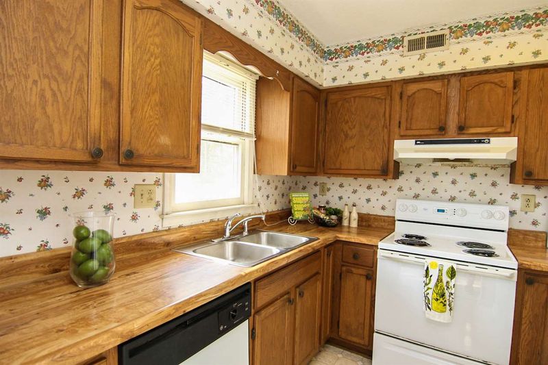 205 E Caroline Ave #2, Smithfield, NC 27577