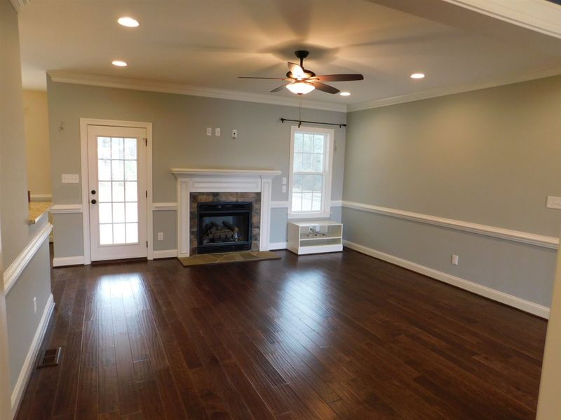 205 Chardonney Dr, Clayton, NC 27520