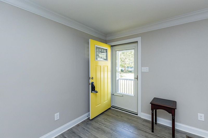 205 Charles St, Clayton, NC 27520