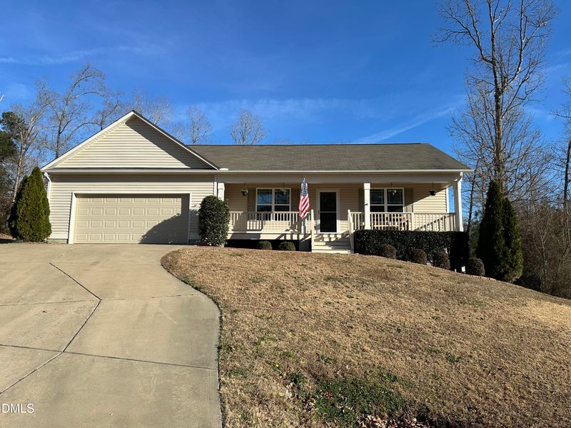 205 Cherryhill Dr, Four Oaks, NC 27524