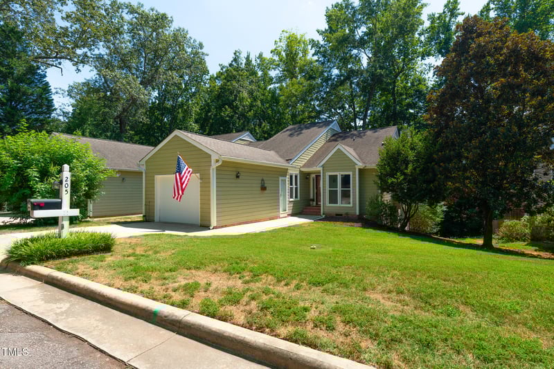 205 Chimney Rise Dr, Cary, NC 27511