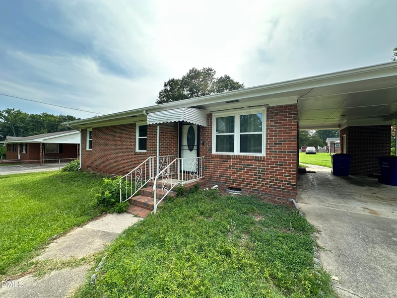 205 Cloverdale Dr, Smithfield, NC 27577