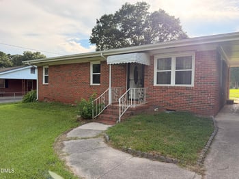205 Cloverdale Dr, Smithfield, NC 27577