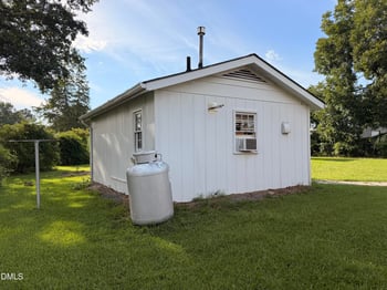 205 Cloverdale Dr, Smithfield, NC 27577