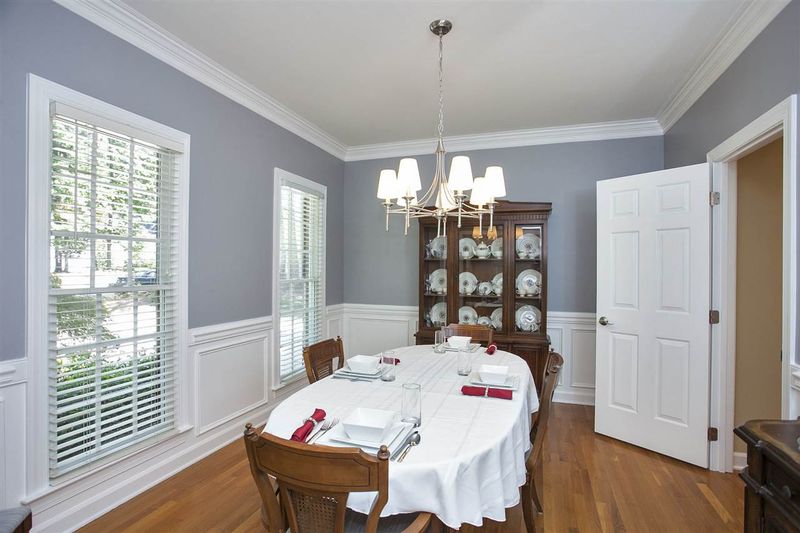 205 Cranborne Ln, Cary, NC 27519