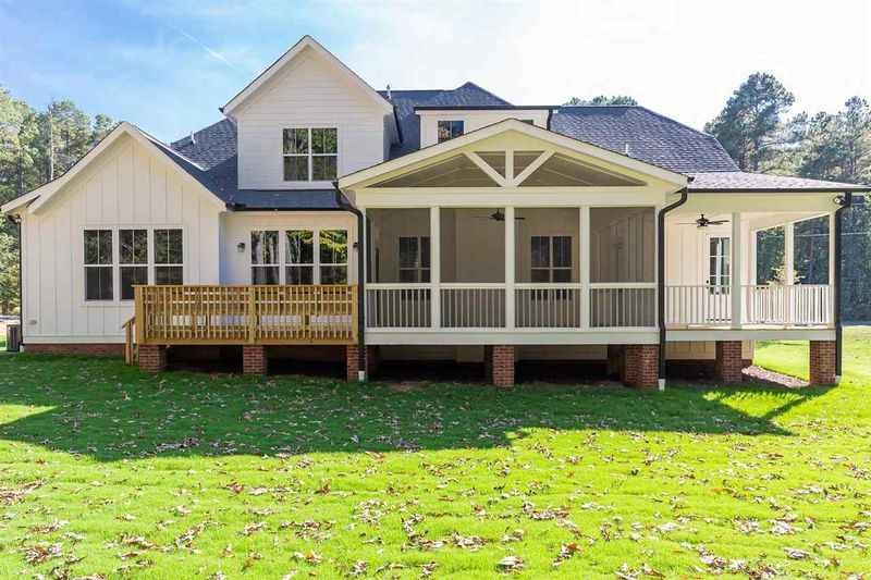 205 Curlew Dr, Chapel Hill, NC 27517