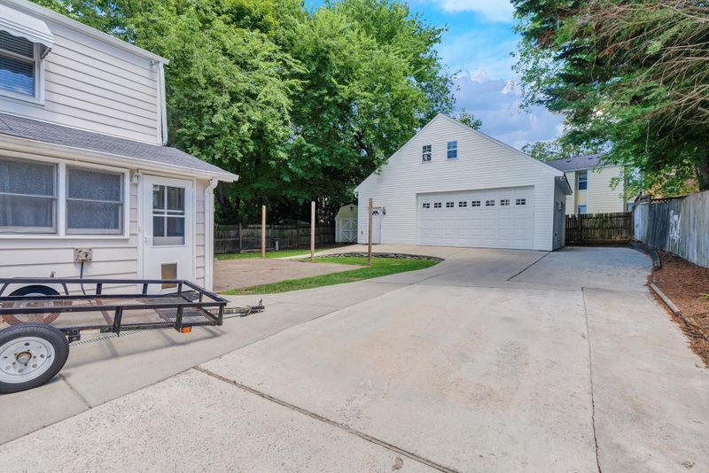 205 Dennis Ave, Raleigh, NC 27604
