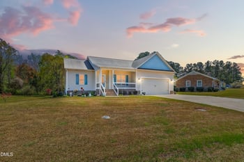 205 Eastwood Dr, Benson, NC 27504