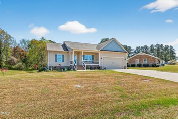 205 Eastwood Dr, Benson, NC 27504