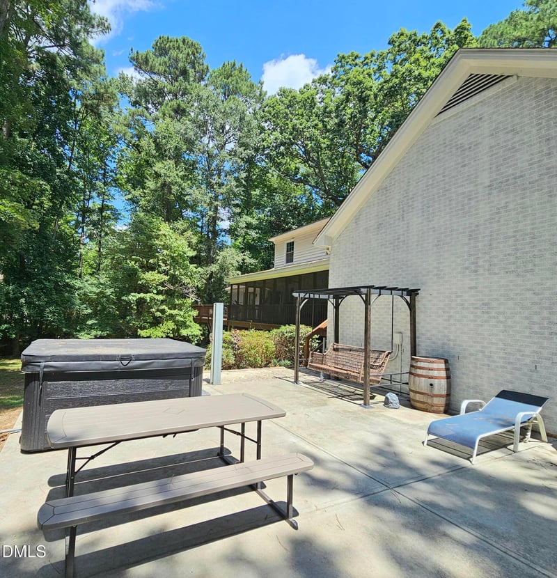 205 Edgewood Dr, Louisburg, NC 27549